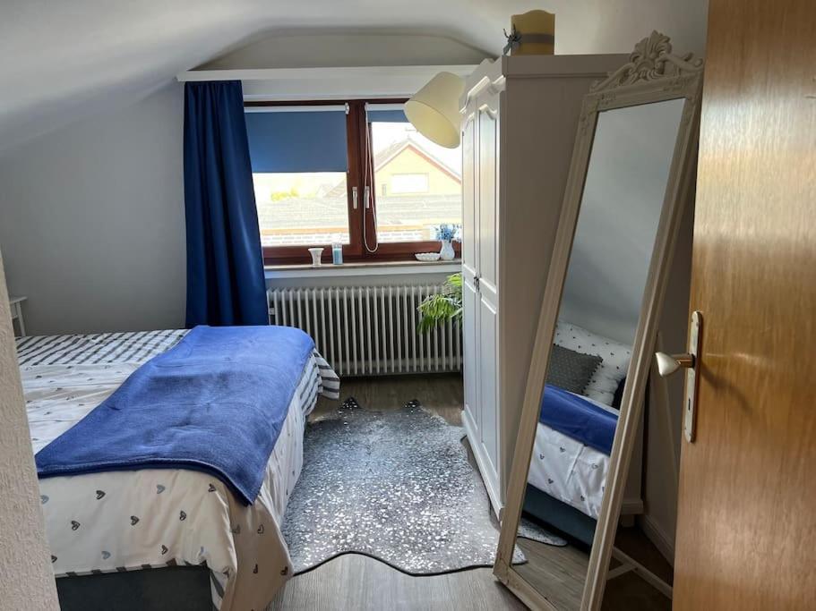 Gemuetliches Apartment Fuer Messe, Job & Kurzurlaub Im Gruenen, Naehe Duesseldorf Meerbusch Esterno foto